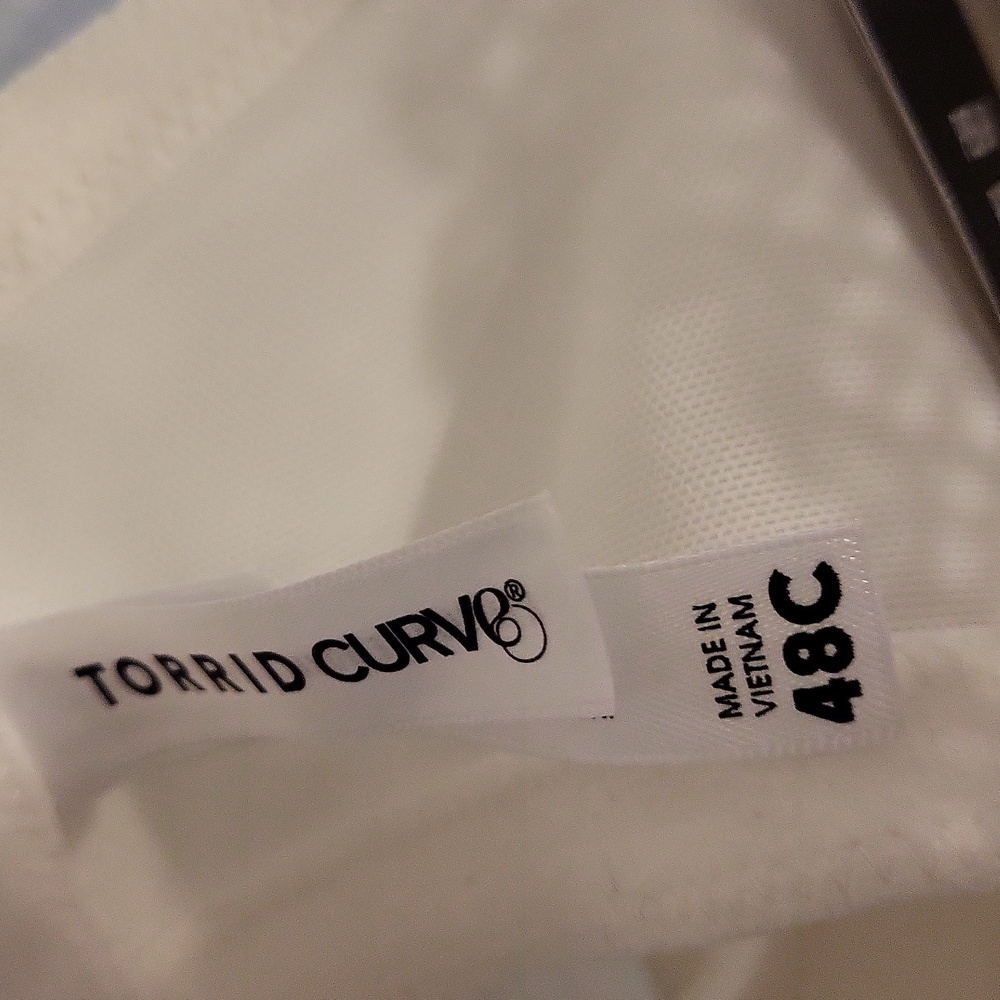 Torrid 48C NWT Push Up Padded Lace White Bra - Picture 4 of 14